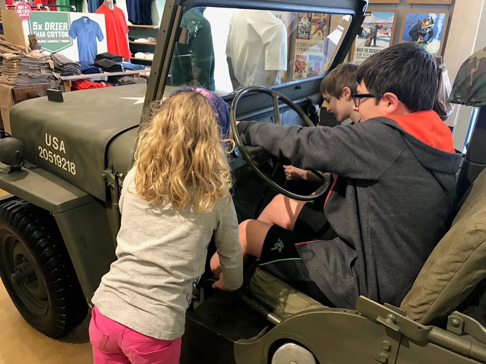 Duluth Trading Store