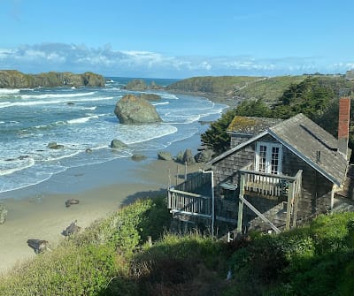 Wizard Hat Beach House near Bandon, Oregon, part 1