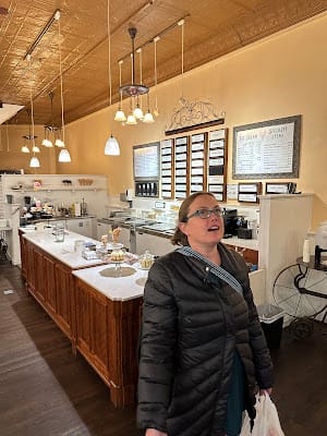 Walking around Broad Street, Nevada City