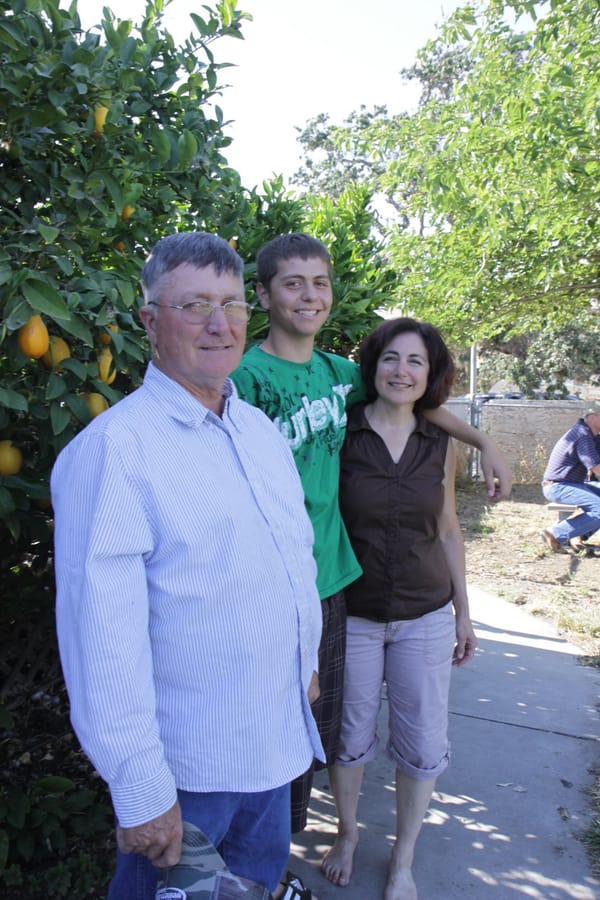 Visit with the G-Parents in Vtown