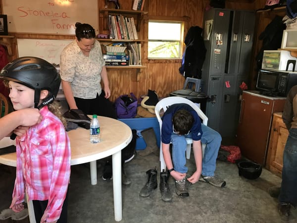 Horse riding class at Stonelea Farms